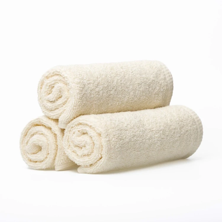 reczniki-frotte-30x50-ecru-100-bawelna-500g-miekkie-chlonne.webp