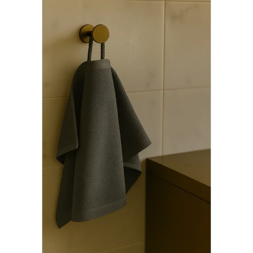 recznik-frotte-30x50-szary-na-wieszaku-bawelna-500g-miekkki-chlonny.webp