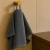 recznik-frotte-70x140-szary-na-wieszaku-bawelna-500g-miekkki-chlonny.webp